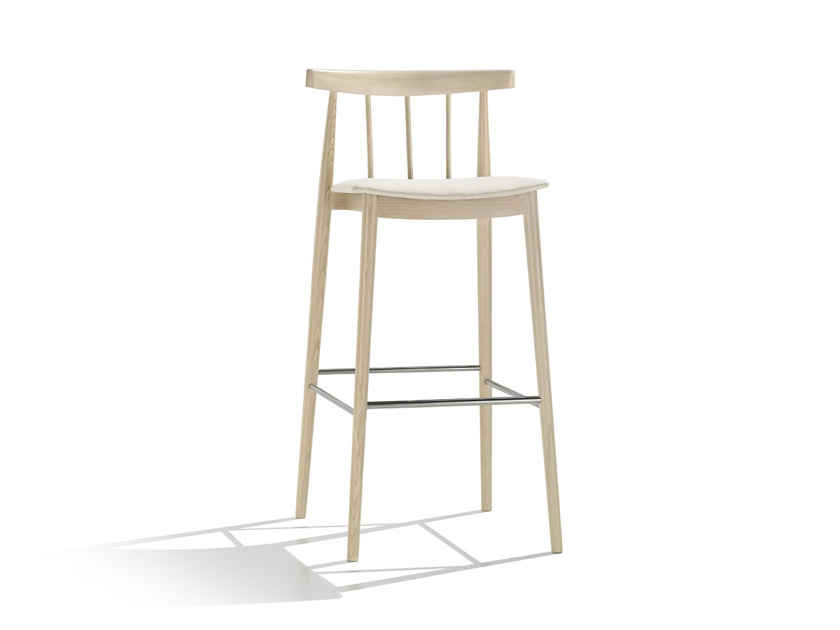 Andreu World Smile
Barstool with Upholstered Seat / アンドリュー・ワールド スマイル BQ0328
バースツール スピンドルバック 張座 （チェア・椅子 > カウンターチェア・バーチェア） 1