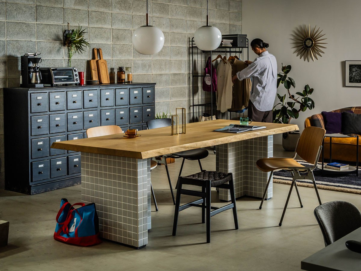 Easy Life SOLIT DINING TABLE / イージーライフ ソリット ダイニングテーブル
ライブエッジ天板 + タイル脚 （テーブル > ダイニングテーブル） 13