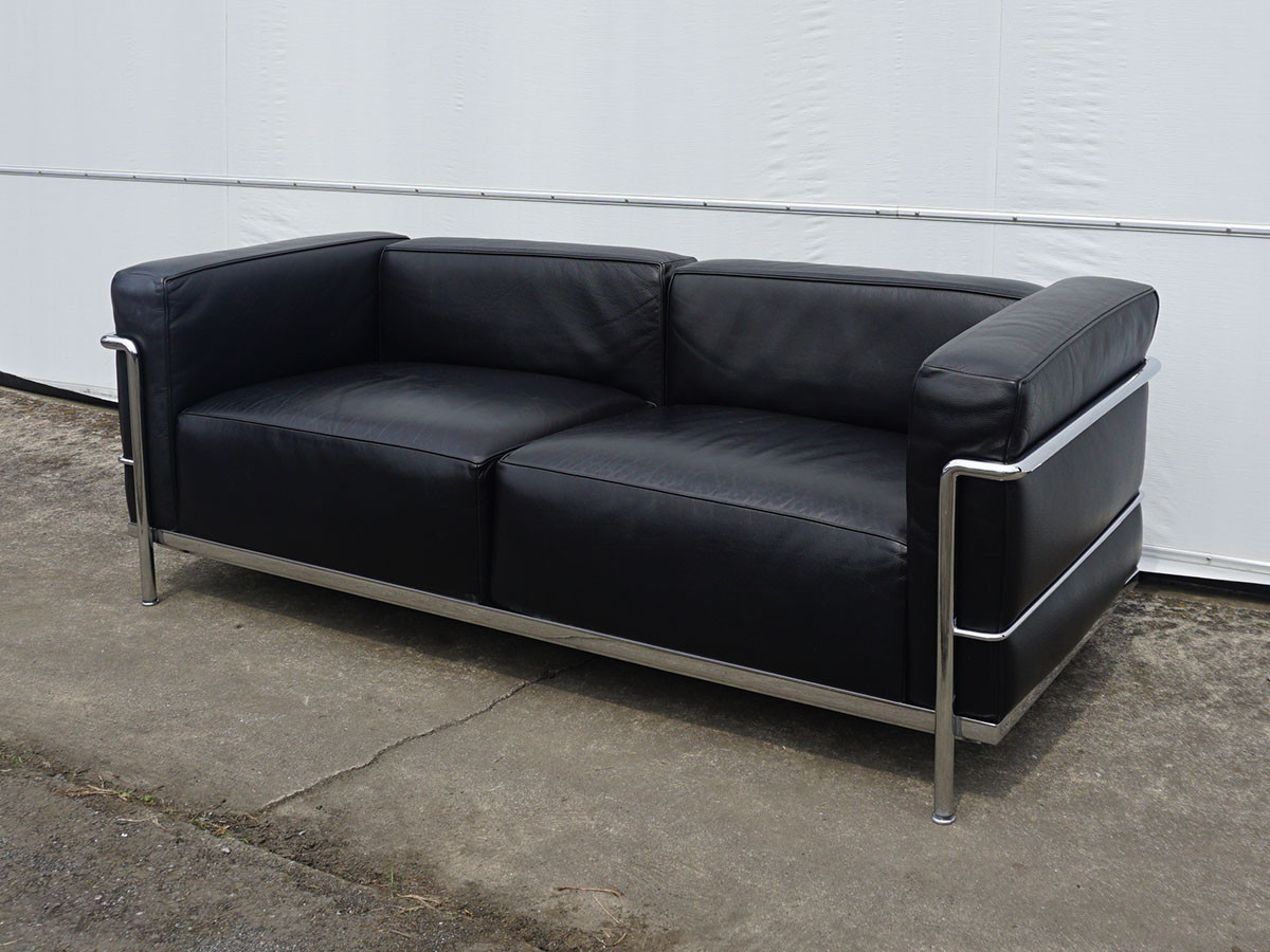 RE : Store Fixture UNITED ARROWS LTD. LC3 Sofa 2Seater B / リ ストア フィクスチャー  ユナイテッドアローズ エルシー3 ソファ 2人掛け B - インテリア・家具通販【FLYMEe】