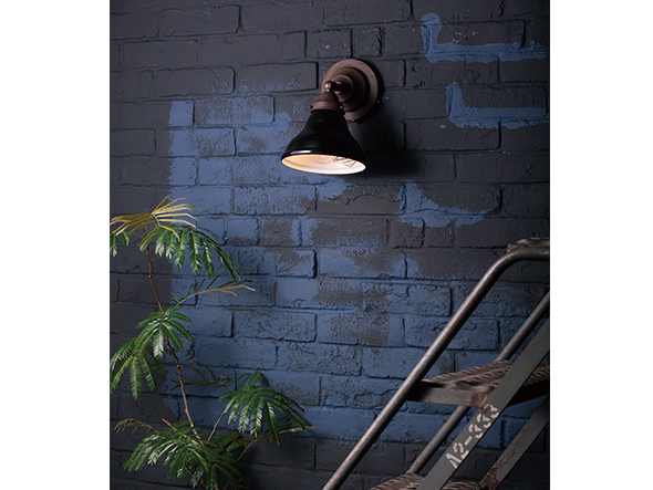 CUSTOM SERIES
Basic Wall Lamp × Mini Trap Enamel / カスタムシリーズ
ベーシックウォールランプ × ミニエナメル（トラップ） （ライト・照明 > ブラケットライト・壁掛け照明） 2