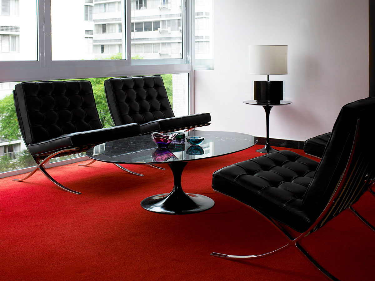 Saarinen Collection
Oval Coffee Table 2