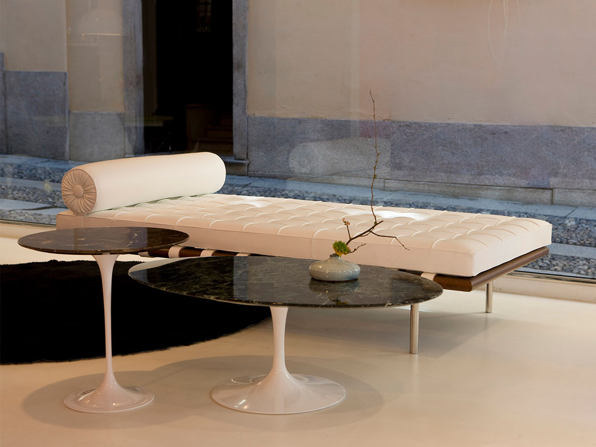 Saarinen Collection
Oval Coffee Table 3