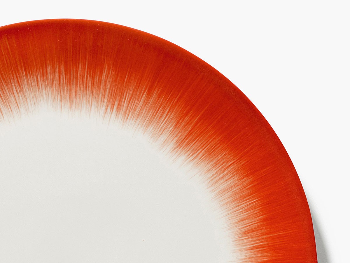 DE by ANN DEMEULEMEESTER
Plate 28cm White/Red Variation 5 / デー バイ アン・ドゥムルメステール
プレート 28cm ホワイト/レッド バリエーション 5 （食器・テーブルウェア > 皿・プレート） 9