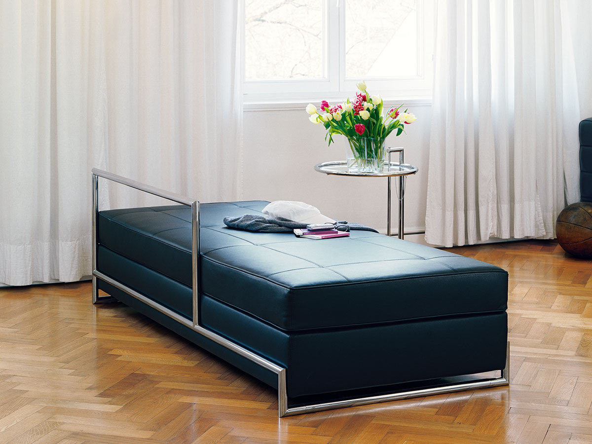 ClassiCon DAY BED / クラシコン デイ・ベッド - インテリア・家具通販