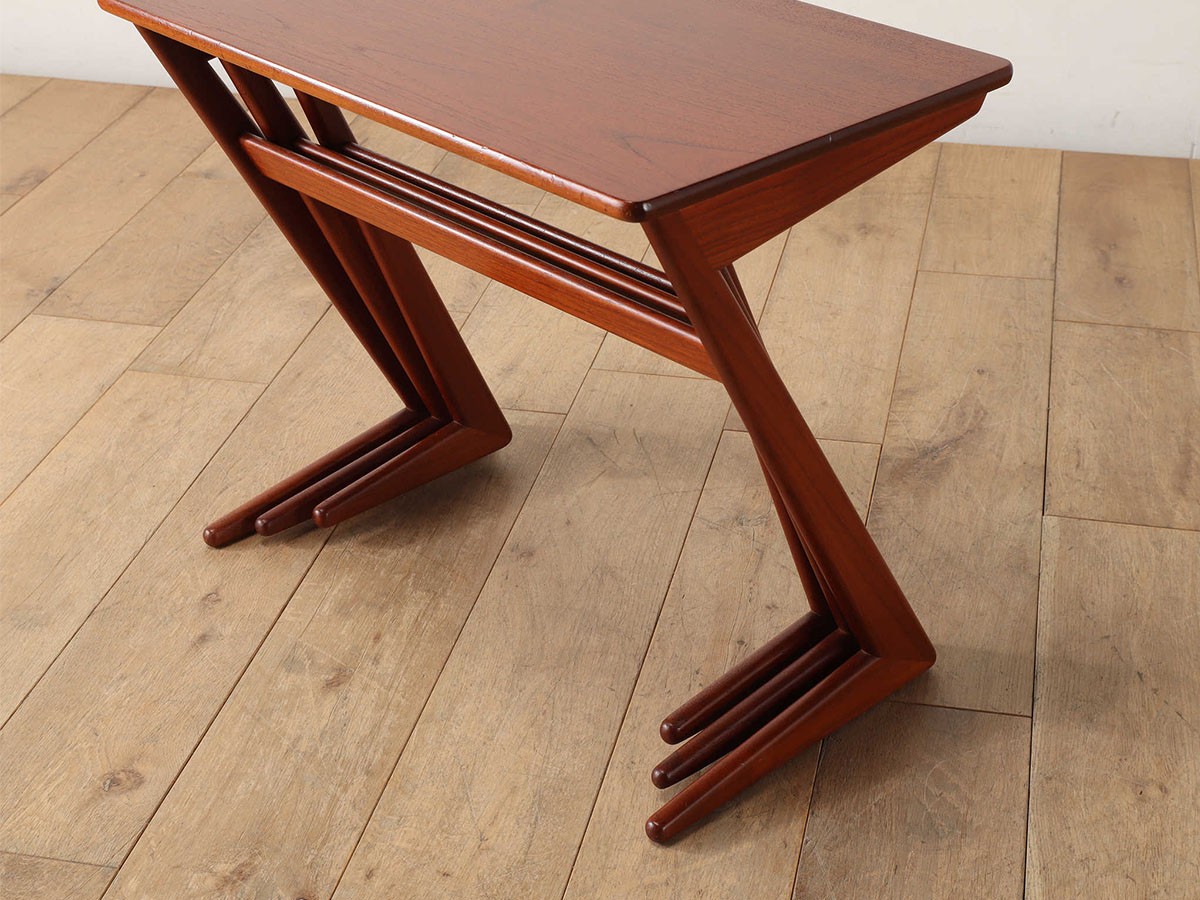 Lloyd's Antiques Real Antique Tile Top Nest Of Tables