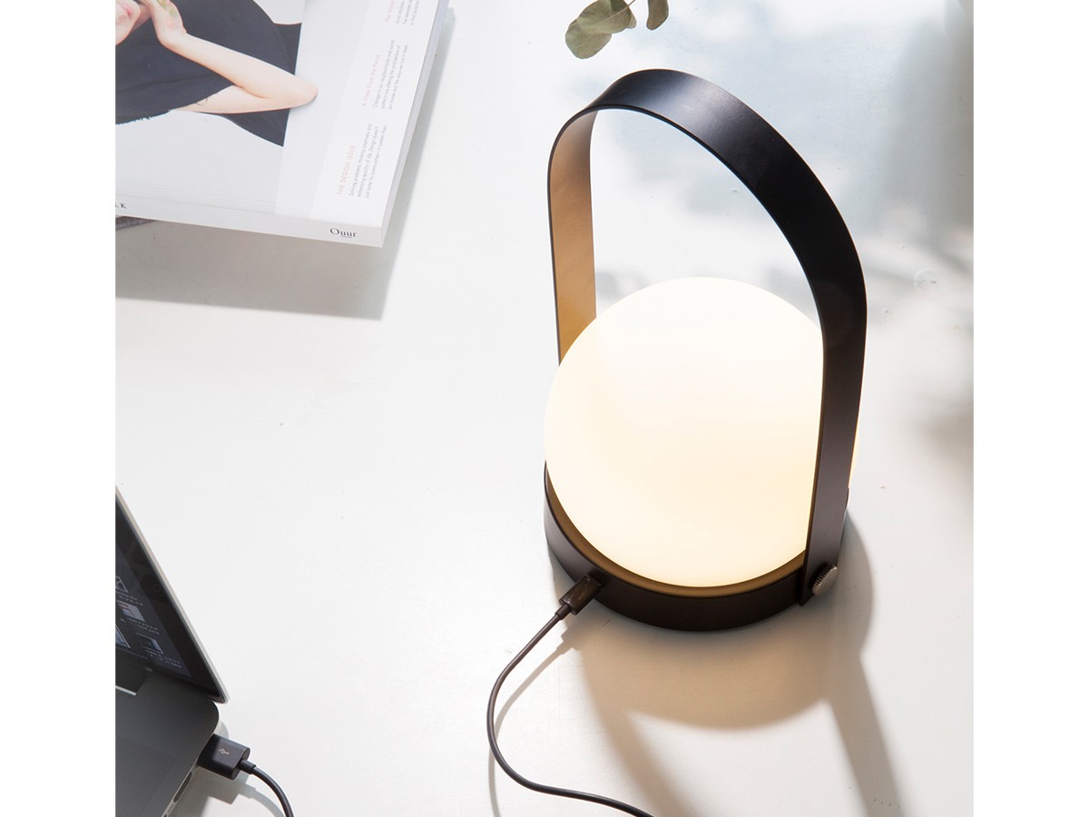 Audo Copenhagen Carrie Table Lamp / オード コペンハーゲン キャリー テーブルランプ