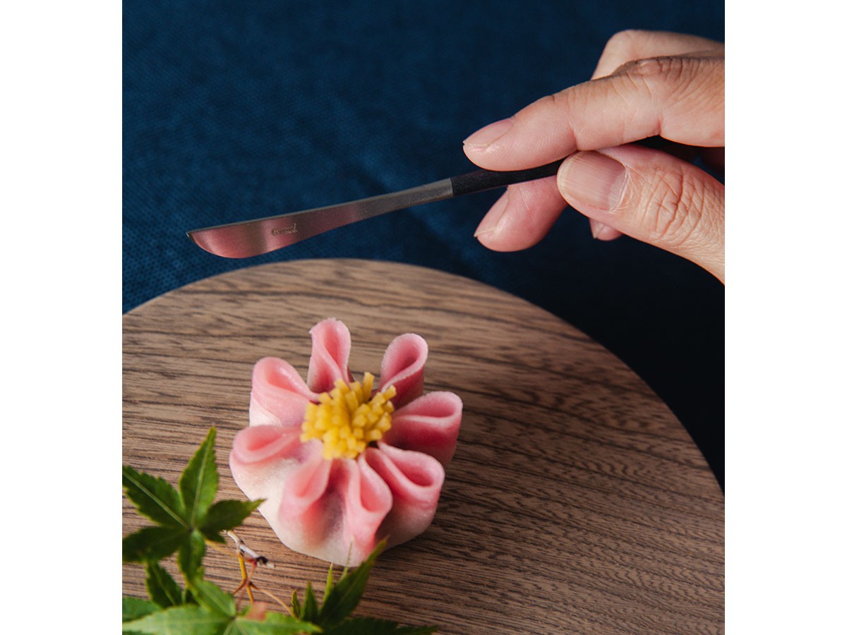 Cutipol WAGASHI Cutlery Set
KURO / クチポール 和菓子専用カトラリー 3本セット（黒） （食器・テーブルウェア > カトラリー） 7