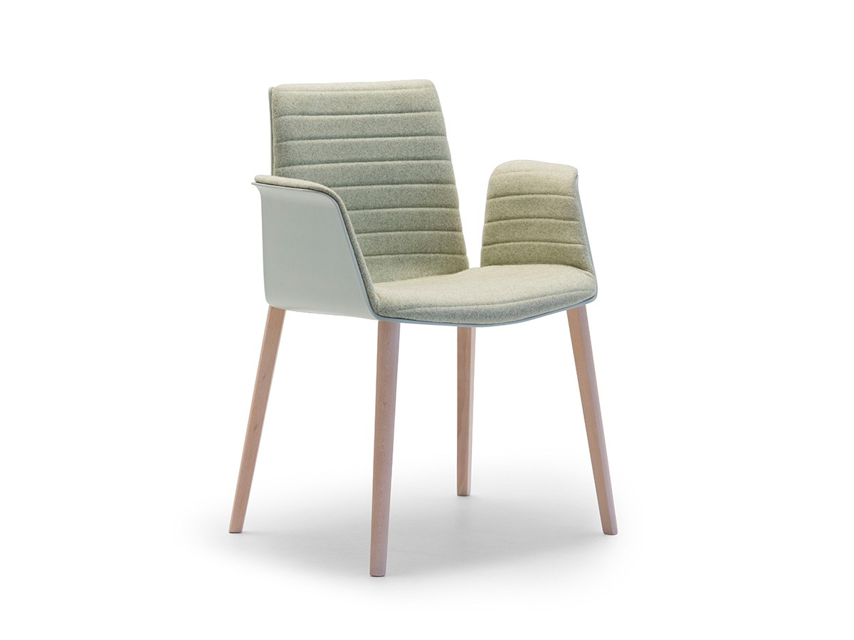 Andreu World Flex Armchair
Upholstered Shell Pad / アンドリュー・ワールド フレックス アームチェア SO1613
木脚（シェルパッド） （チェア・椅子 > ダイニングチェア） 1