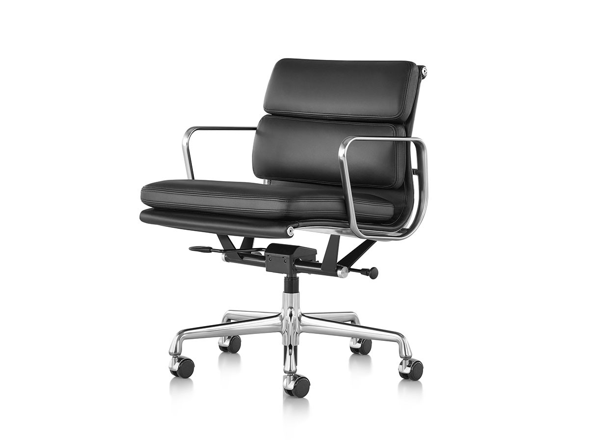 Eames Soft Pad Group Chair Management Chair