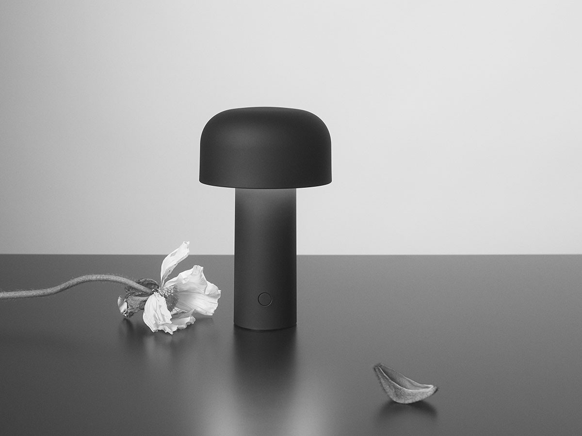 FLOS BELLHOP T / フロス ベルホップ T（マットブラック） （ライト・照明 > テーブルランプ） 4