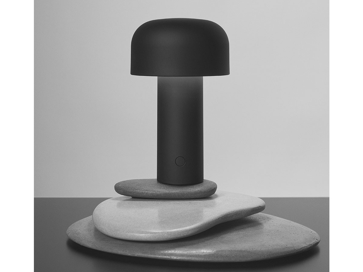 FLOS BELLHOP T / フロス ベルホップ T（マットブラック） （ライト・照明 > テーブルランプ） 6