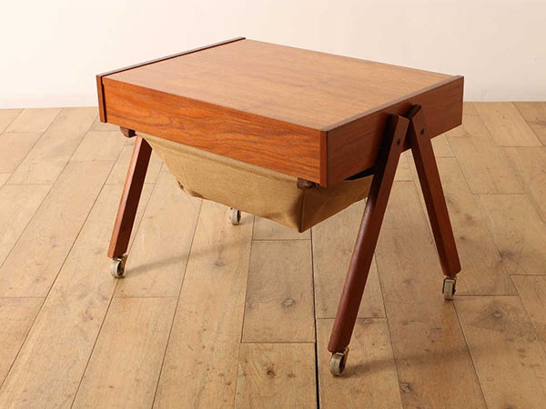 Lloyd's Antiques Real Antique Sewing Table / ロイズ・アンティーク 
