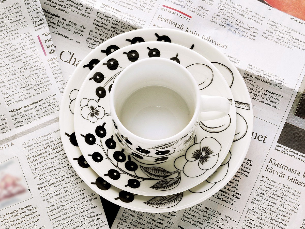 Arabia Paratiisi Mug / アラビア パラティッシ マグカップ 0.35L（ブラック） （食器・テーブルウェア > マグカップ） 3