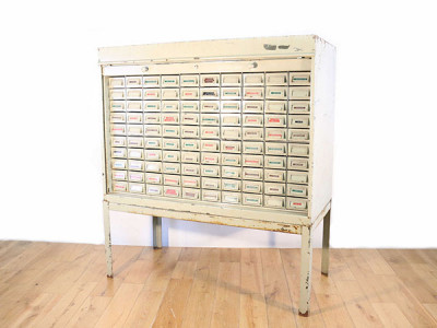 Lloyd's Antiques / ロイズ・アンティークスのチェスト・箪笥