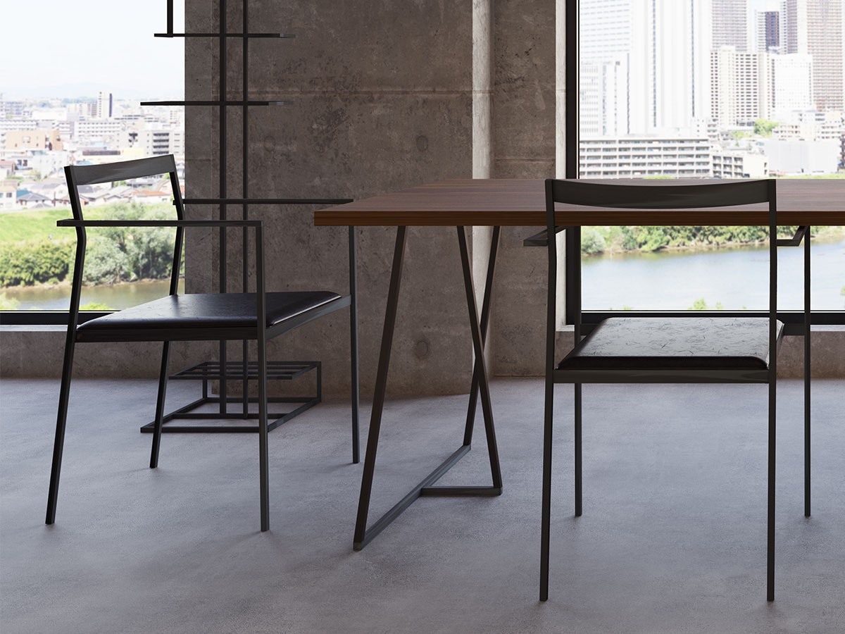 杉山製作所 KUROTETSU
SHIN STACKING ARMCHAIR / すぎやませいさくしょ クロテツ
シン スタッキングアームチェア （チェア・椅子 > ダイニングチェア） 4