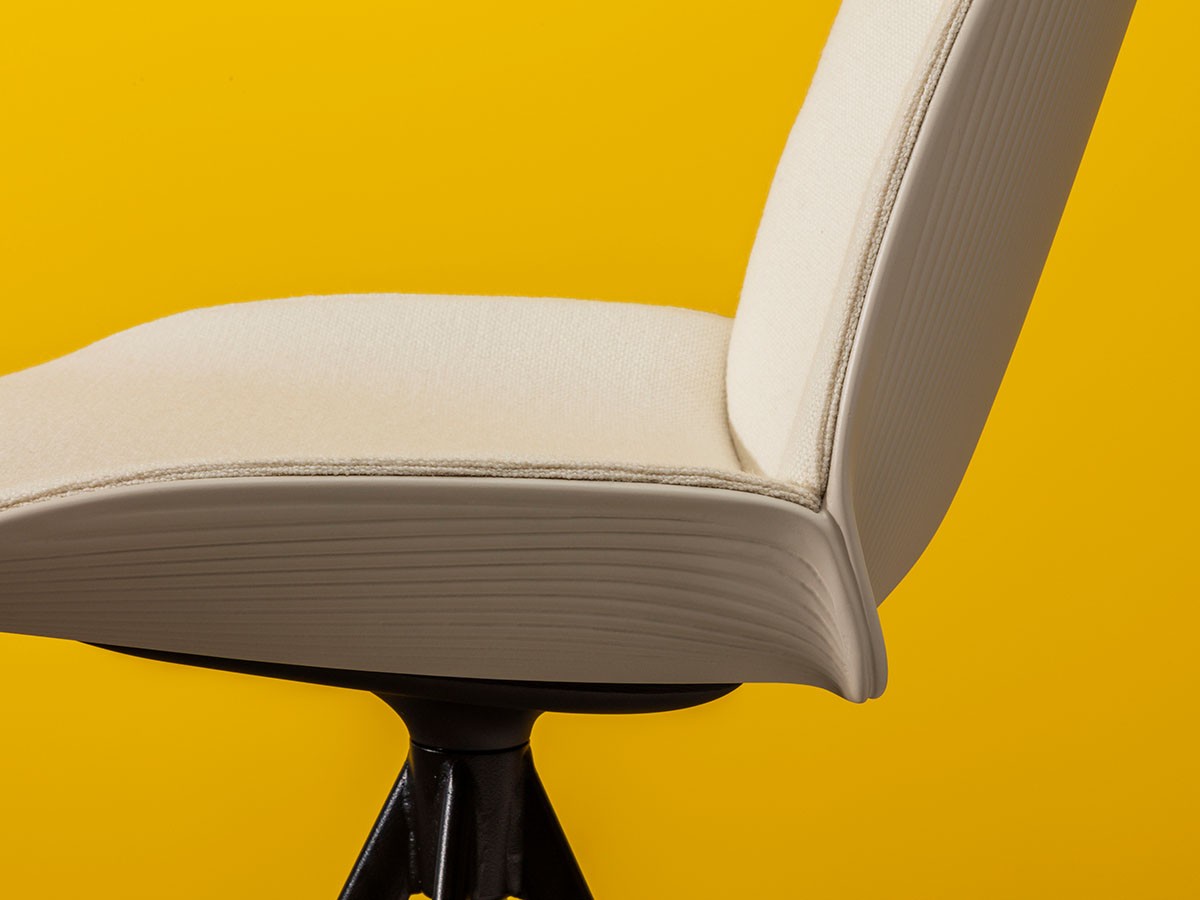 Andreu World Nuez Chair
Upholstered Shell Pad / アンドリュー・ワールド ヌエス SI2785
チェア カンチレバーベース（シェルパッド） （チェア・椅子 > ダイニングチェア） 3