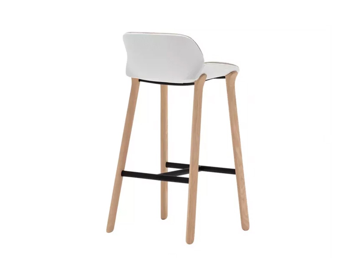 Andreu World Nuez Barstool
Upholstered Shell Pad / アンドリュー・ワールド ヌエス BQ2775
バースツール 木脚（シェルパッド） （チェア・椅子 > カウンターチェア・バーチェア） 2