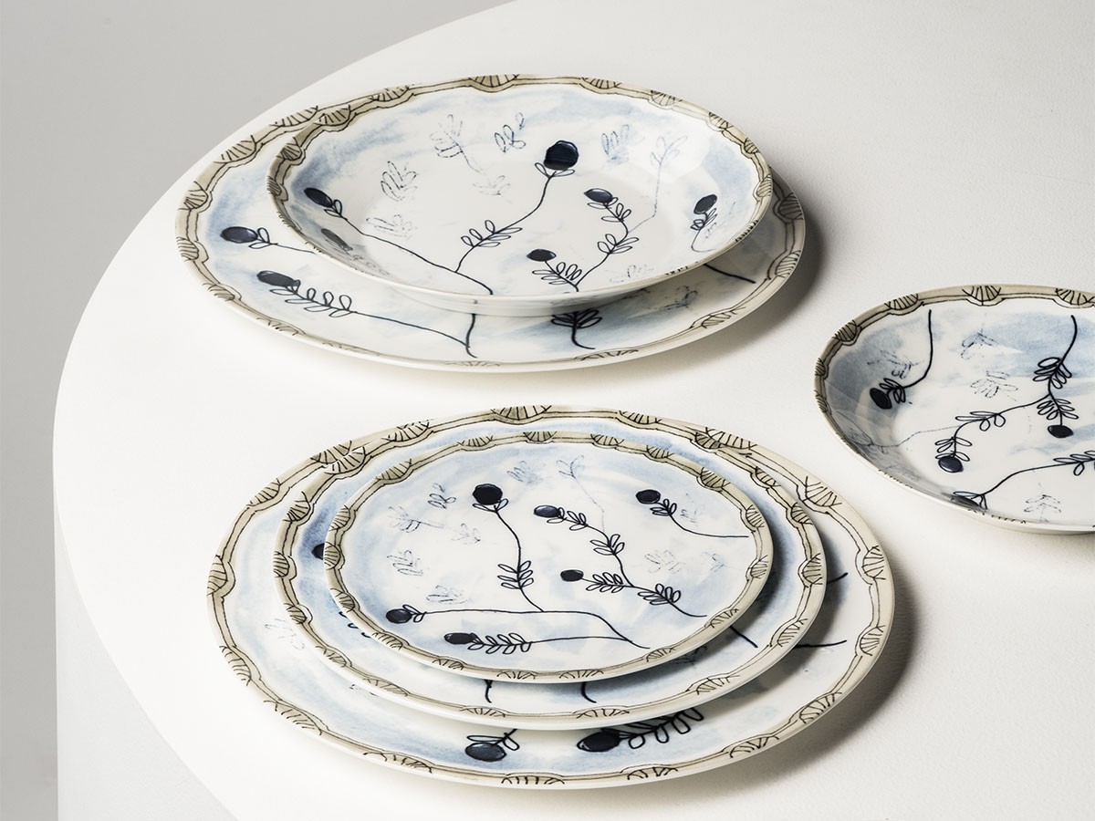 MIDNIGHT FLOWERS by MARNI
Starter Plate Mirtillo Tea / ミッドナイトフラワーズ バイ マルニ
スタータープレート  ミルティッロティー 24cm （食器・テーブルウェア > 皿・プレート） 16