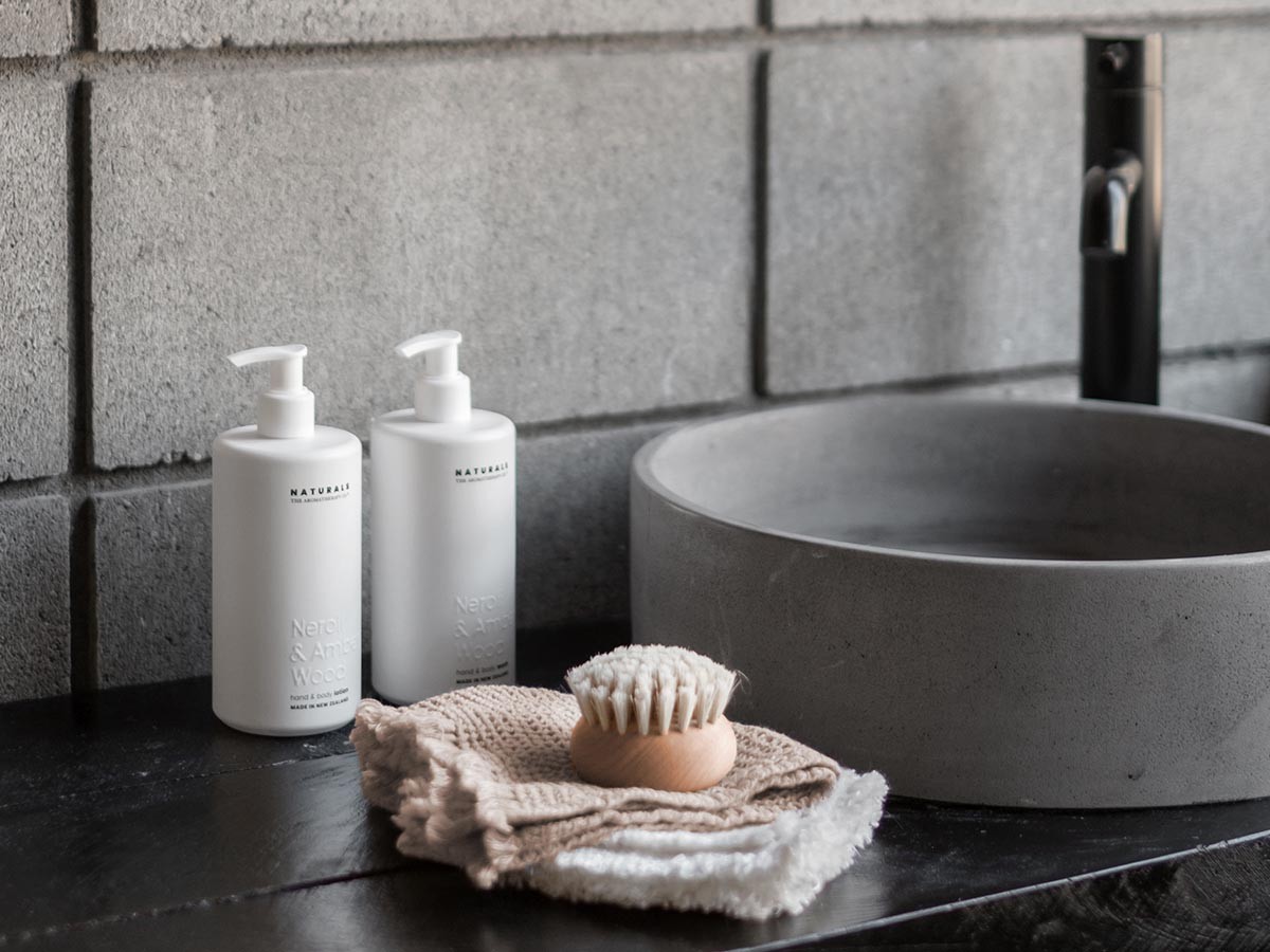 The Aromatherapy Co. Naturals Hand & Body Wash / アロマセラピーカンパニー ナチュラルズ ハンド & ボディウォッシュ（ネロリ & アンバーウッド） （インテリア雑貨 > ボディケア） 3