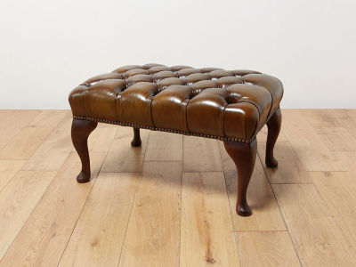Lloyd's Antiques / ロイズ・アンティークスのソファ