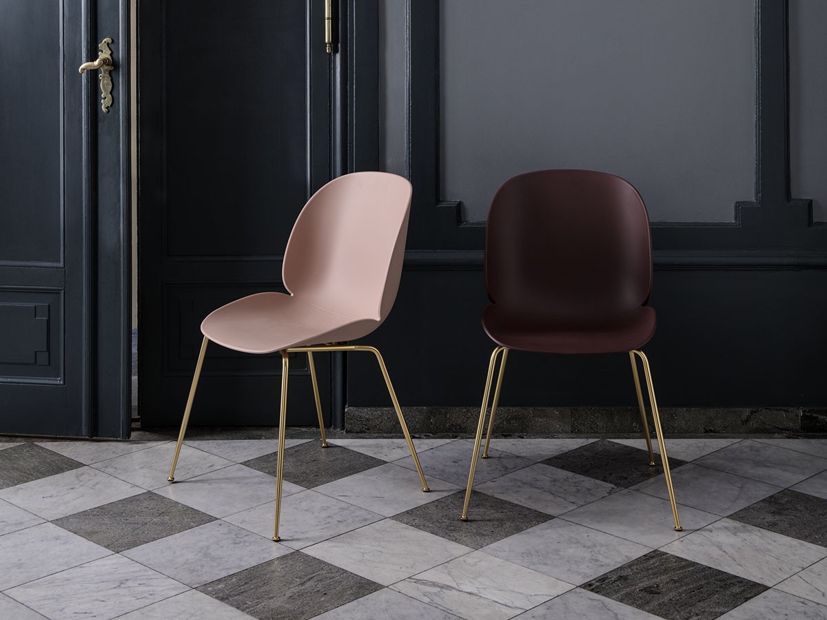 GUBI Beetle Dining Chair
Stackable / グビ ビートル スタッキングチェア（ブラックマットベース） （チェア・椅子 > ダイニングチェア） 5