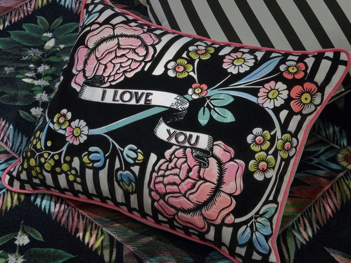 DESIGNERS GUILD Christian Lacroix
In Love Multicolore Cushion / デザイナーズギルド クリスチャンラクロワ
イン ラブ マルチカラー クッション 60 × 45cm （クッション > クッション・クッションカバー） 4