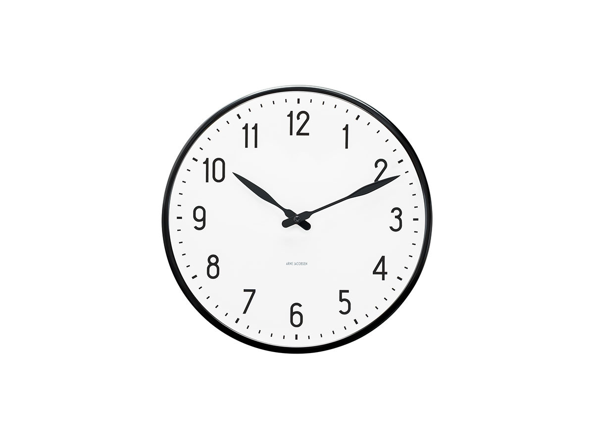 ARNE JACOBSEN
Station Wall Clock