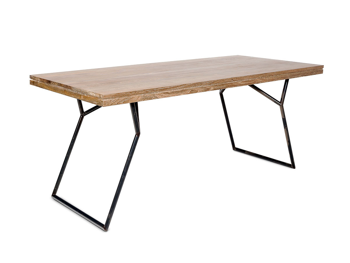 TIMELESS COMFORT YE DINING TABLE
