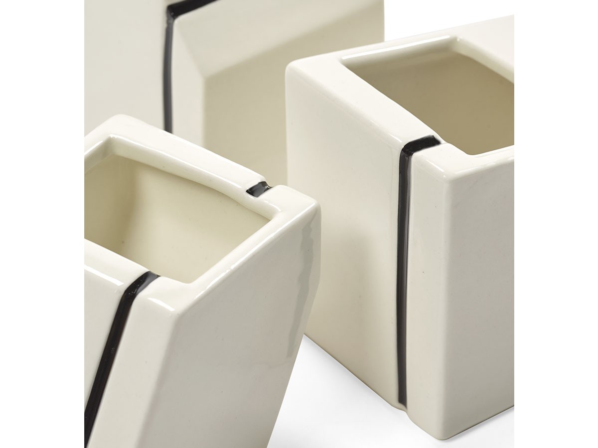 SILOS by Plan C
Vase Mini / サイロ バイ プランシー
ベース ミニ 3ピースセット （花器・プランター・グリーン > 花瓶・フラワーベース） 11