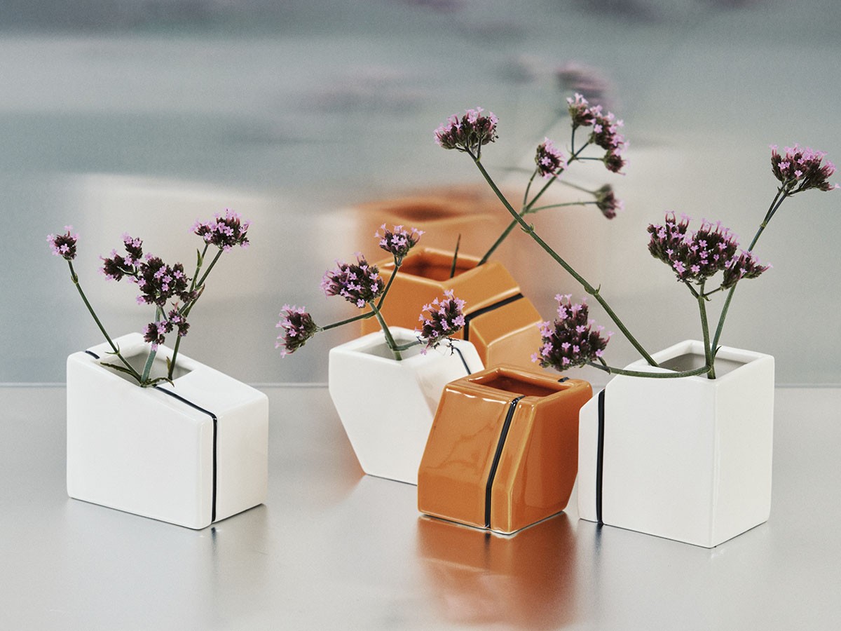 SILOS by Plan C
Vase Mini / サイロ バイ プランシー
ベース ミニ 3ピースセット （花器・プランター・グリーン > 花瓶・フラワーベース） 8