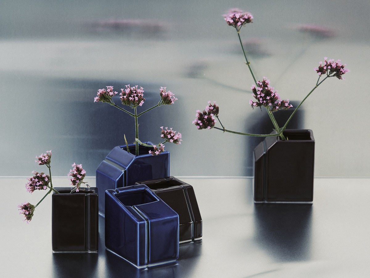 SILOS by Plan C
Vase Mini / サイロ バイ プランシー
ベース ミニ 3ピースセット （花器・プランター・グリーン > 花瓶・フラワーベース） 9