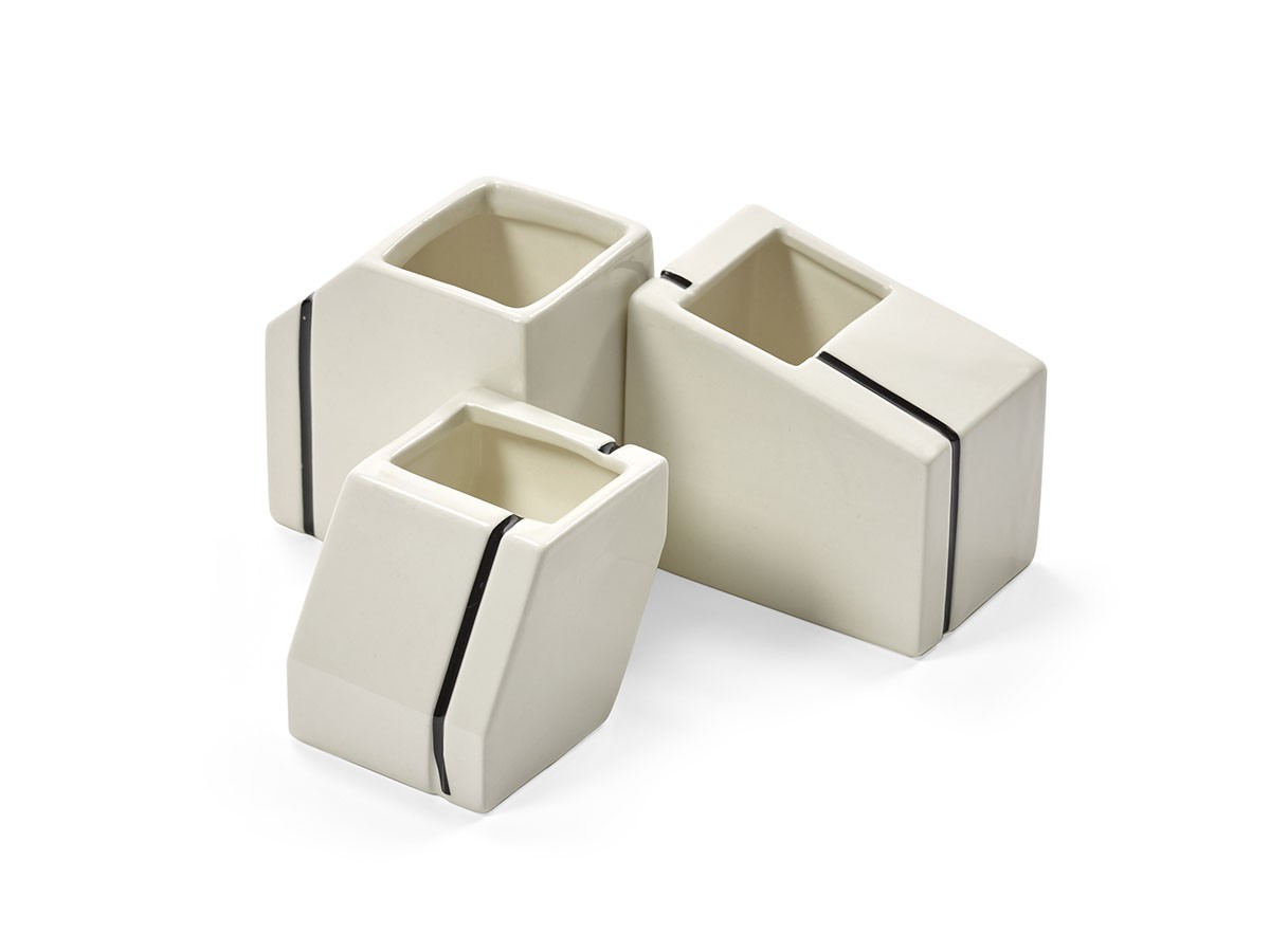 SILOS by Plan C
Vase Mini / サイロ バイ プランシー
ベース ミニ 3ピースセット （花器・プランター・グリーン > 花瓶・フラワーベース） 10