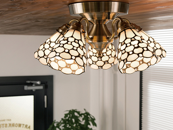 CUSTOM SERIES
5 Ceiling Lamp × Stained Glass Helm / カスタムシリーズ
5灯シーリングランプ × ステンドグラス（ヘルム） （ライト・照明 > シーリングライト） 3
