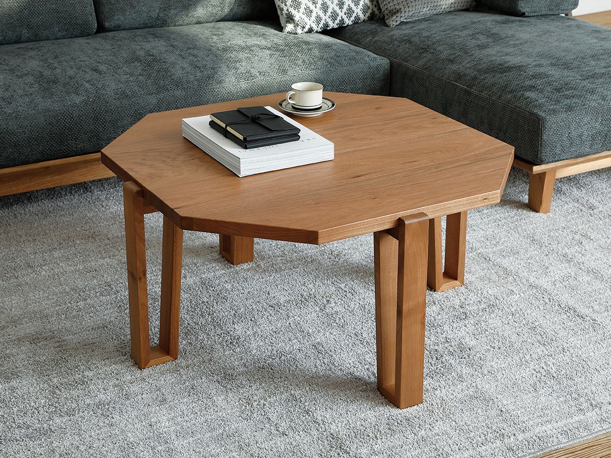 TACT LIVING TABLE