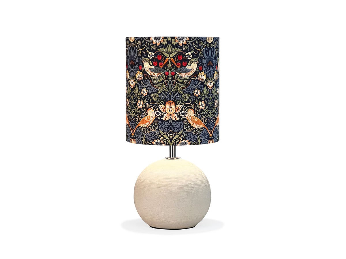 FLYMEe Blanc Table Lamp
strawberry thief