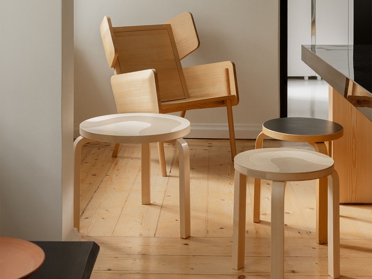 Artek Artek + Marimekko
TABLE 90D Seireeni / アルテック アルテック + マリメッコ
90D テーブル セイレーニ （テーブル > ローテーブル・リビングテーブル・座卓） 5