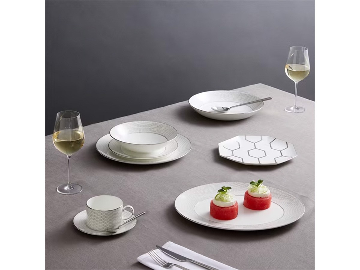 WEDGWOOD GIO PLATINUM
DEEP PLATE / ウェッジウッド ジオ プラチナ ディーププレート 22cm （食器・テーブルウェア > 皿・プレート） 5