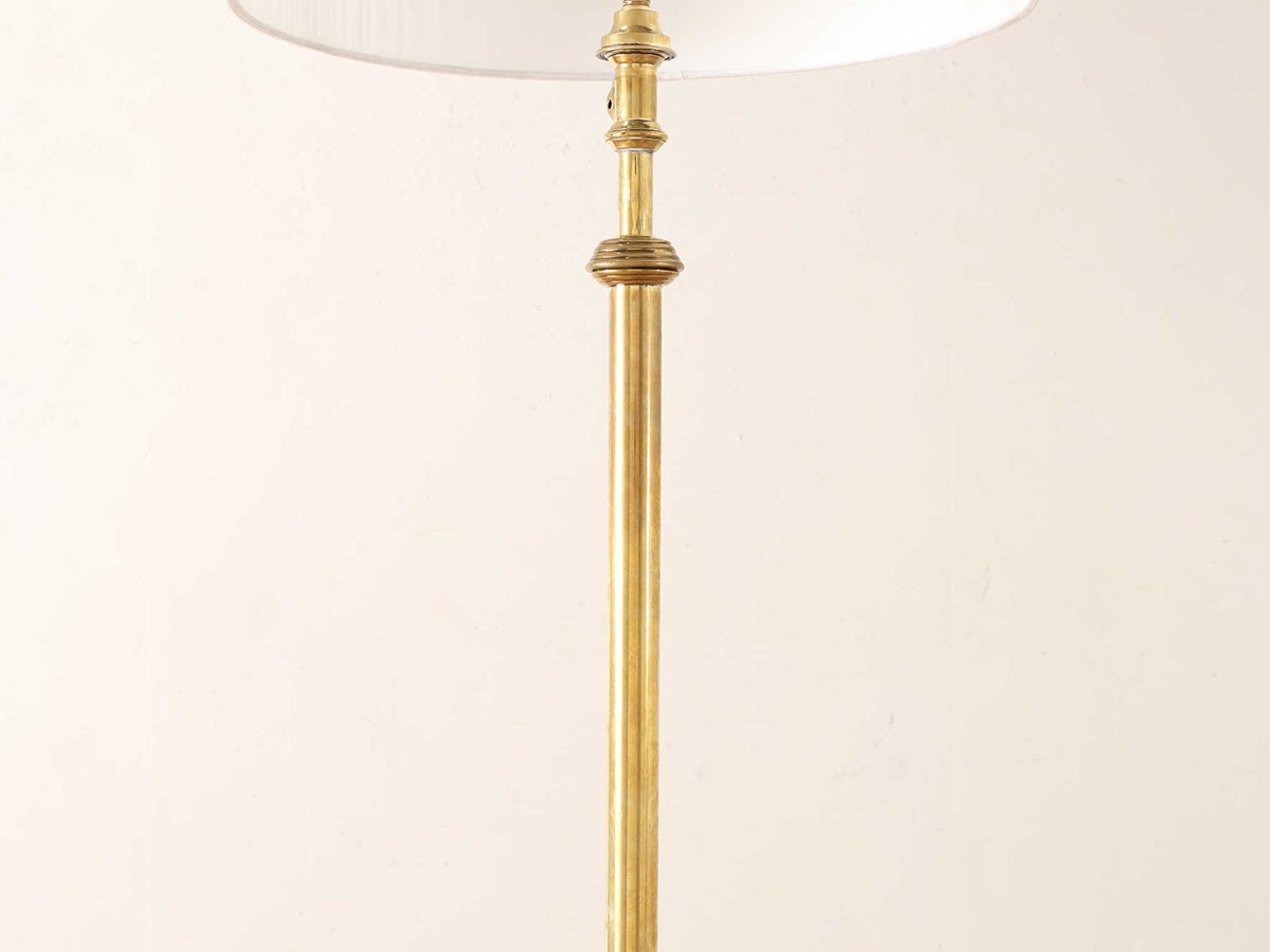 Lloyd's Antiques Real Antique
Brass Floor Lamp / ロイズ・アンティークス 英国アンティーク家具
ブラスフロアランプ QD009109 （ライト・照明 > フロアライト・フロアスタンド） 6