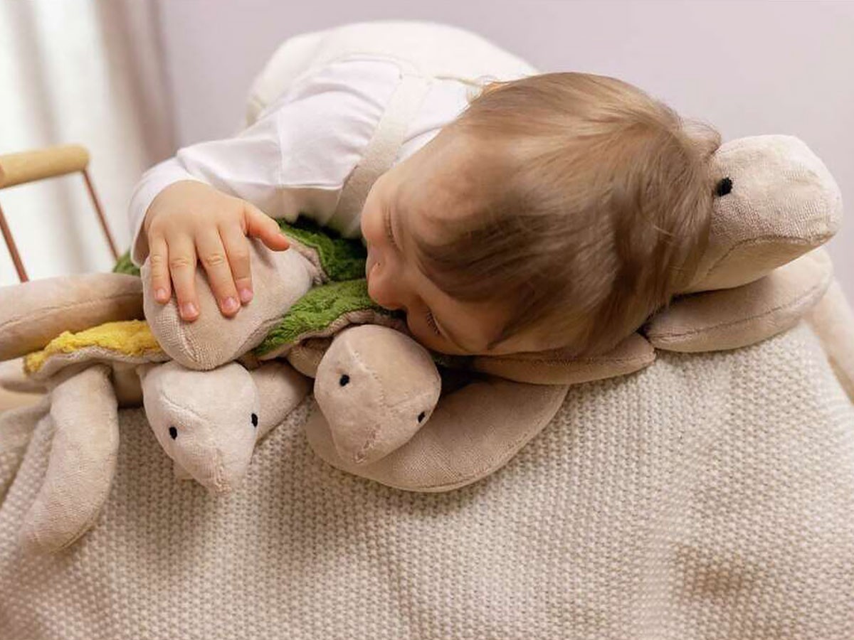 SENGER Naturwelt Cuddly Animal Turtle / ゼンガーナチュウェルト カドリーアニマル タートル S（ファーグリーン） （キッズ家具・ベビー用品 > おもちゃ・玩具） 5