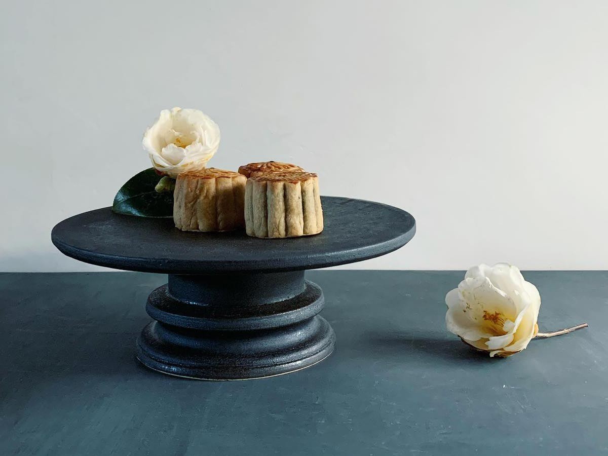 MISHIM POTTERY CREATION fractal cake stand L susu / ミシンポタリークリエイション フラクタル ケーキスタンド L（スス） （食器・テーブルウェア > ケーキスタンド） 4