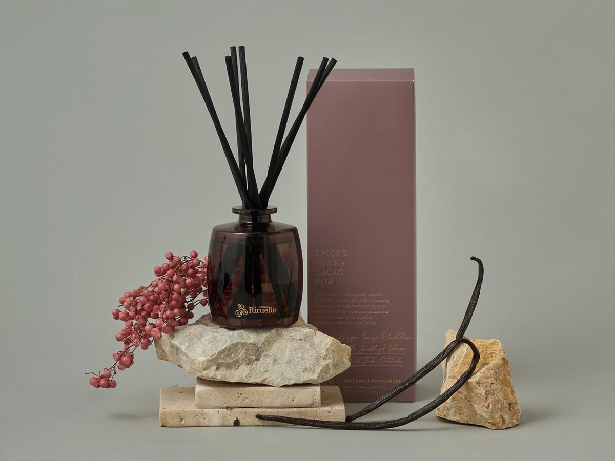 Urban Rituelle APOTHECA
FRAGRANCE DIFFUSER
SPICED TONKA / アーバンリチュエル アポセカ フレグランスディフューザー（スパイスドトンカ） （雑貨・その他インテリア家具 > ディフューザー・キャンドル） 3