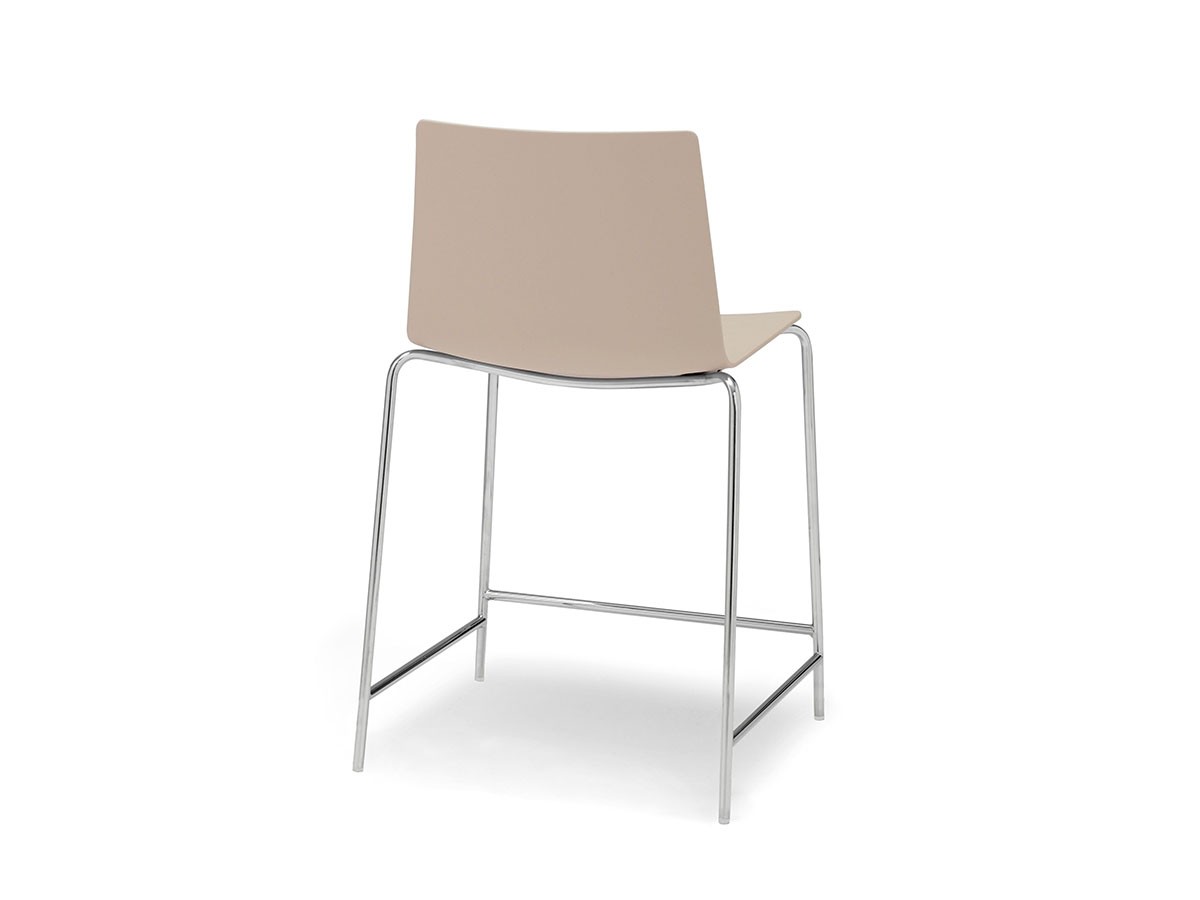 Andreu World Flex Chair
Counter Stool  52
Thermo-polymer Shell / アンドリュー・ワールド フレックス チェア BQ1309
カウンタースツール 52 スチール脚（サーモポリマーシェル） （チェア・椅子 > カウンターチェア・バーチェア） 4