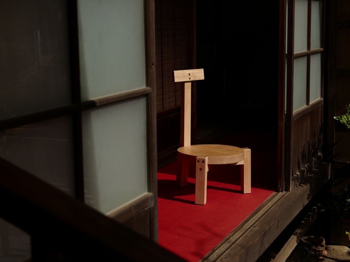 Marcenaria Barauna Girafa  Embroiderer / マルセナリア・バラウナ ジラファ エンブロイダラー （チェア・椅子 > 座椅子・ローチェア） 4