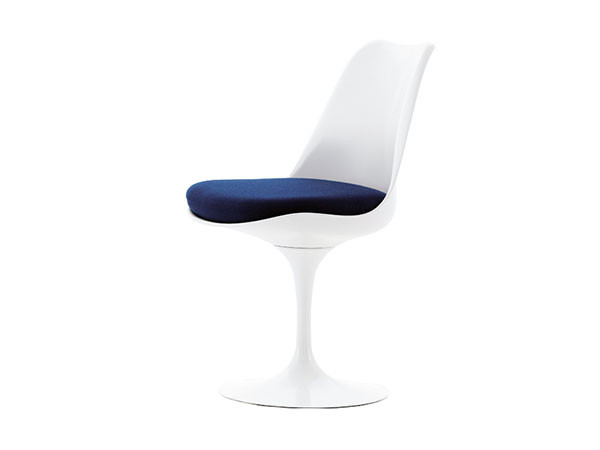Saarinen Collection
Tulip Armless Chair 19