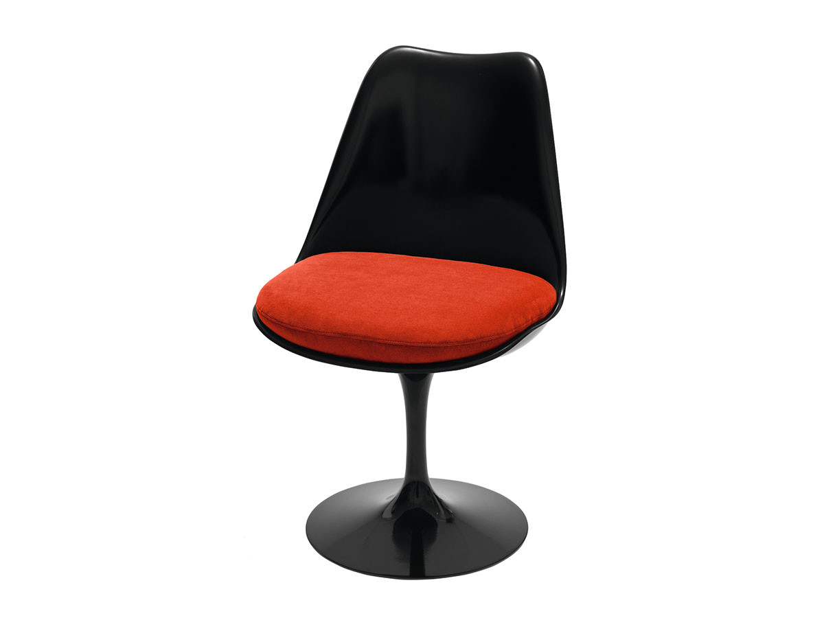 Saarinen Collection
Tulip Armless Chair 2