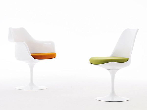 Saarinen Collection
Tulip Armless Chair 21
