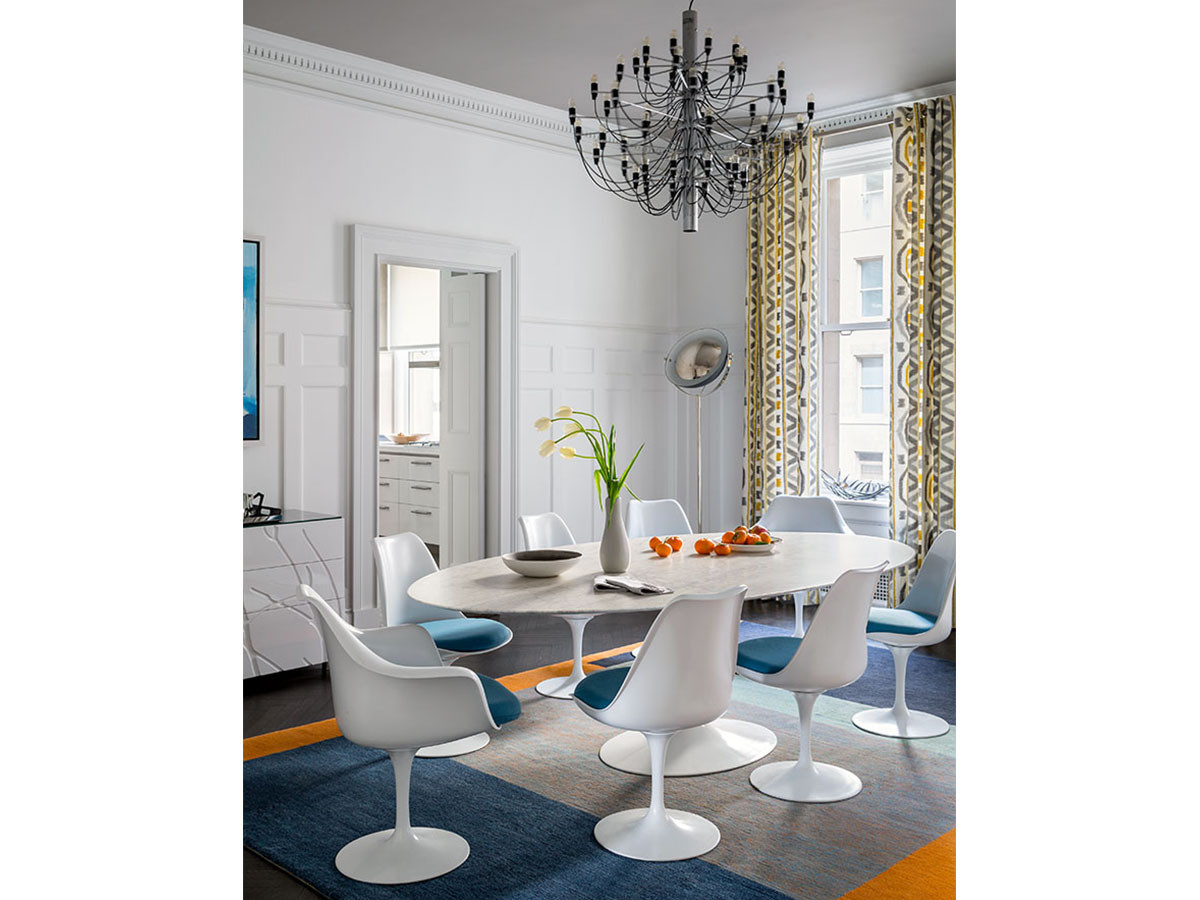 Saarinen Collection
Tulip Armless Chair 9