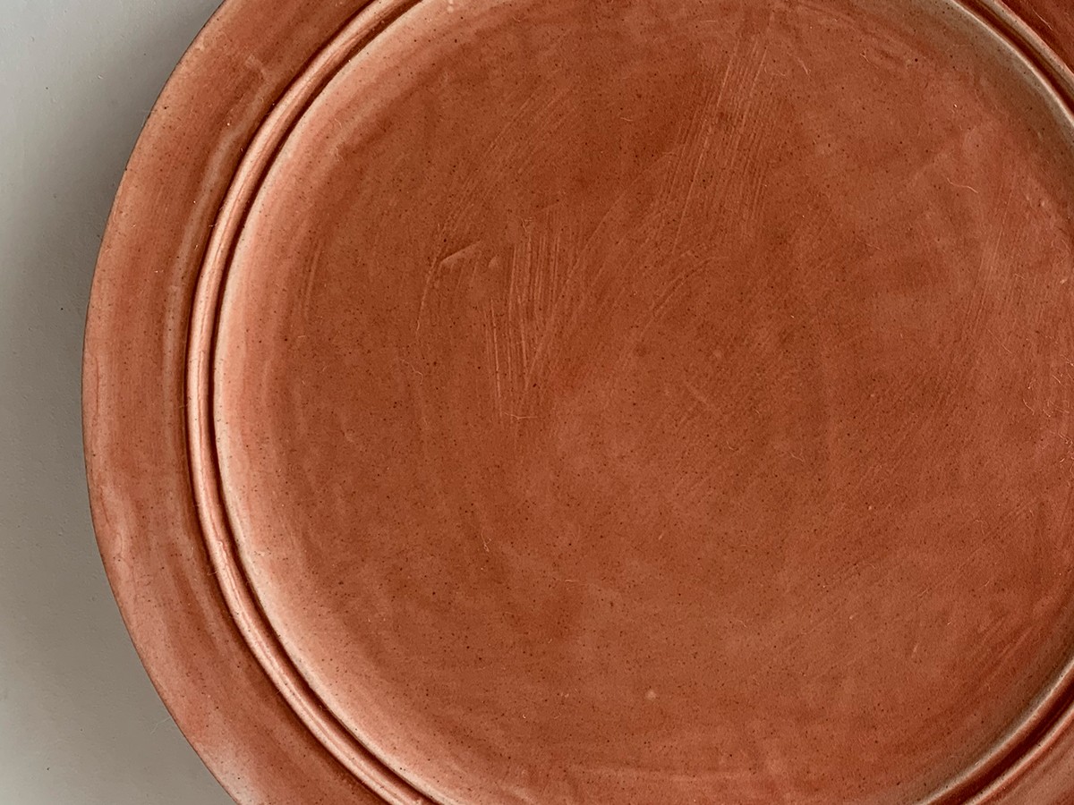 MISHIM POTTERY CREATION StiLL round plate S / ミシンポタリークリエイション スティル ラウンドプレート S（薄緋） （食器・テーブルウェア > 皿・プレート） 18