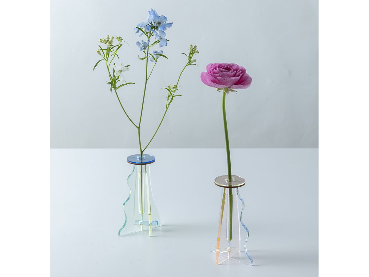 plying
ICHIRIN VASE pale