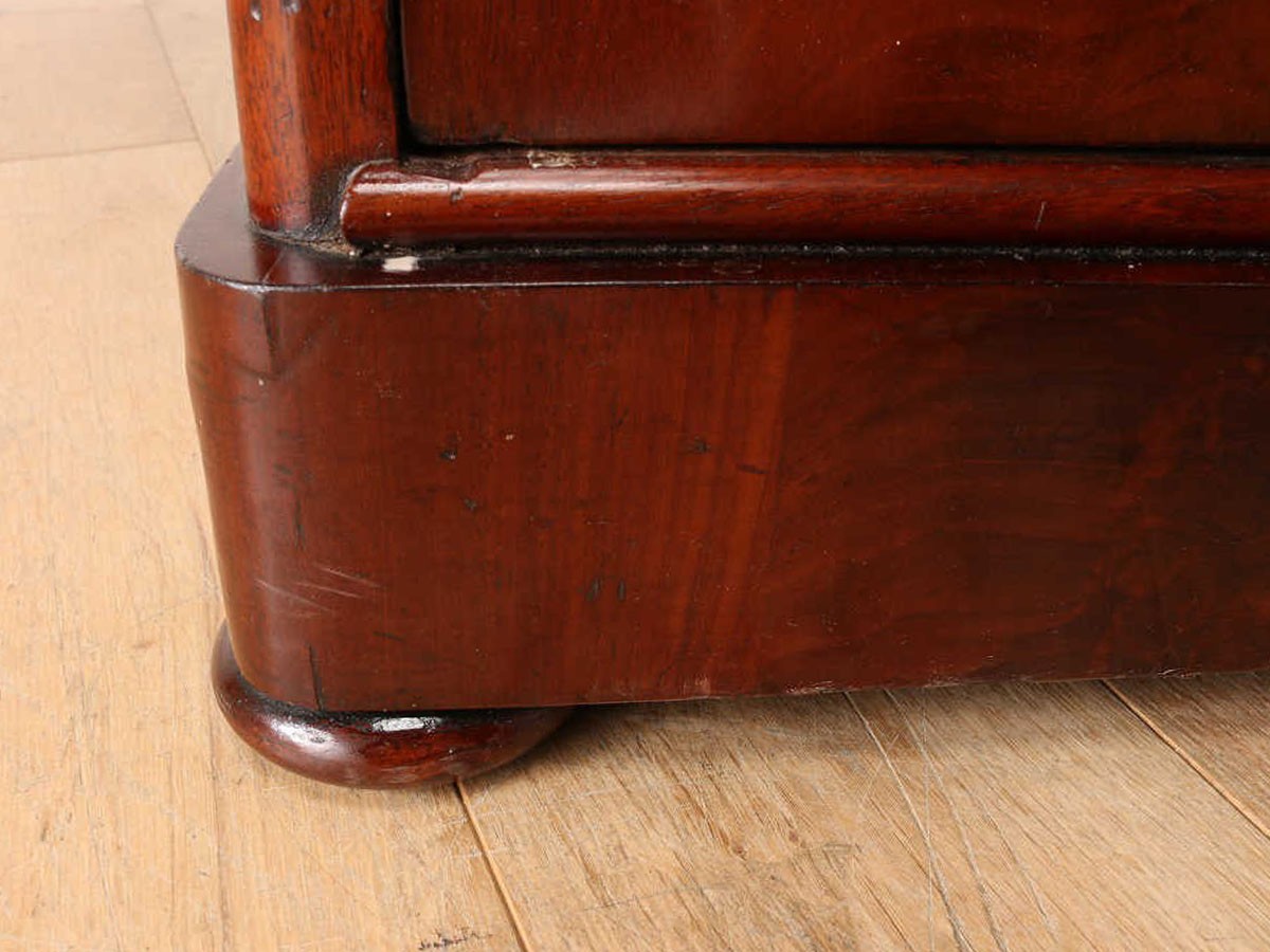 ⭕️⭕️希少 ロイズ アンティーク イギリス パイン おもちゃ箱／チェスト⭕️⭕️ Lloyd's Antiques Real Antique Serpentine Chest Of Drawers